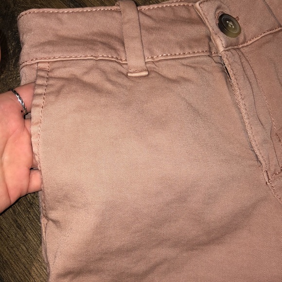 American Eagle Outfitters Super Stretch Light Pink Shorts - Picture 2 of 10